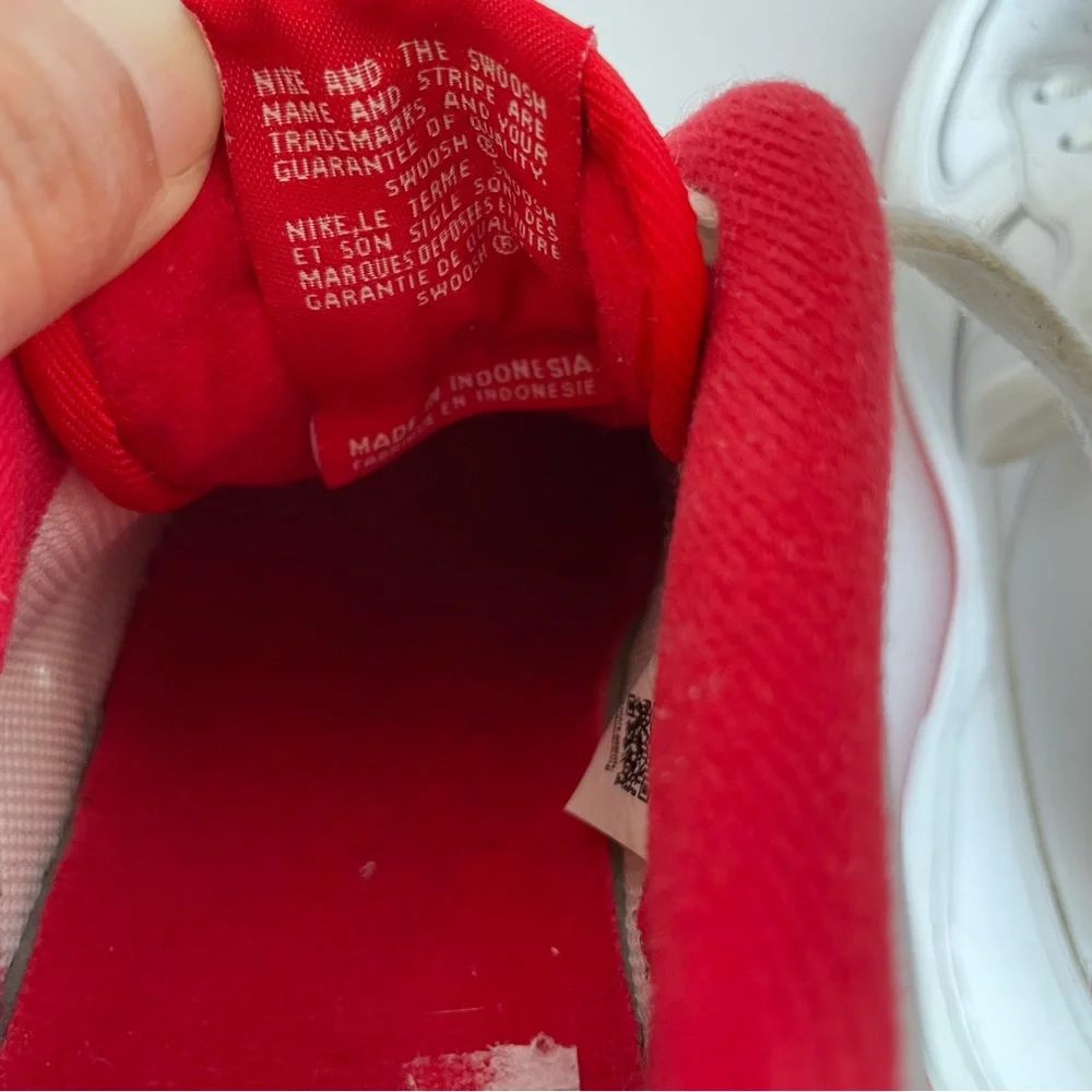 Nike F1 White University Red Low Sneakers Size 7Y